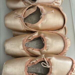 Pointe Shoes Ballet